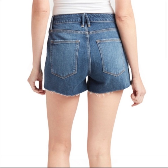 Good American Cut Off Medium Wash Raw Edge Frayed High Rise Denim Jean Shorts - Picture 2 of 8